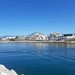New & Beautiful Loft In Puerto Banus 아파트 마르베야