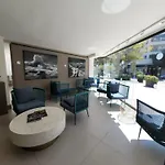 New & Beautiful Loft In Puerto Banus 마르베야