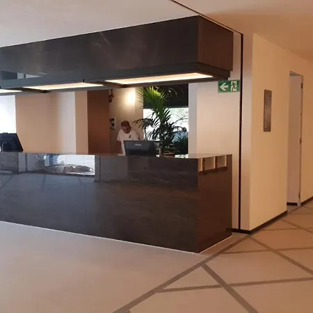 New & Beautiful Loft In Puerto Banus Апартаменты *