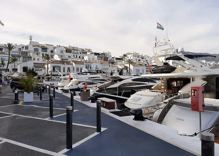 New & Beautiful Loft In Puerto Banus Apartmán